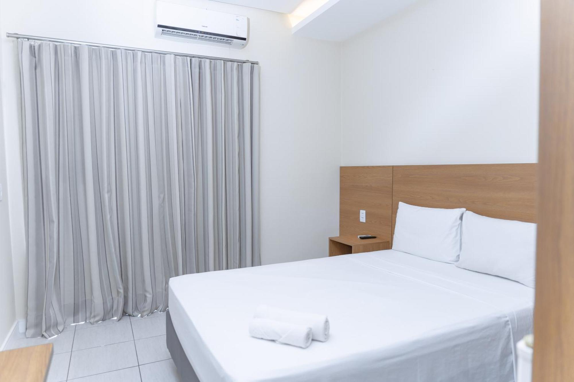 Hotel Equinocios Executive バルカレナ エクステリア 写真